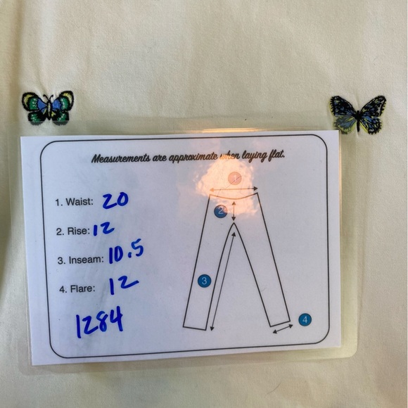 Talbots Cream Off-White Embroidered Butterfly Perfect Short 10.5" (Size 16) - Picture 10 of 10